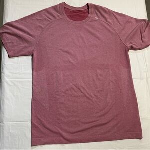 Lululemon Metal Vent Tech Short Sleeve Shirt Pink Seamless Size M